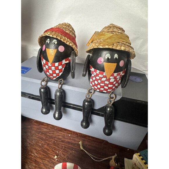 Vintage Wooden Crow Blackbird Shelf Sitters w/ Straw Hat set of 2 Terrys Village - Picture 5 of 8